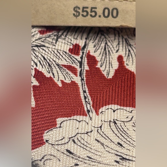 Tommy Bahama Silk Tie Brand New.  Make in USA. - Picture 4 of 8